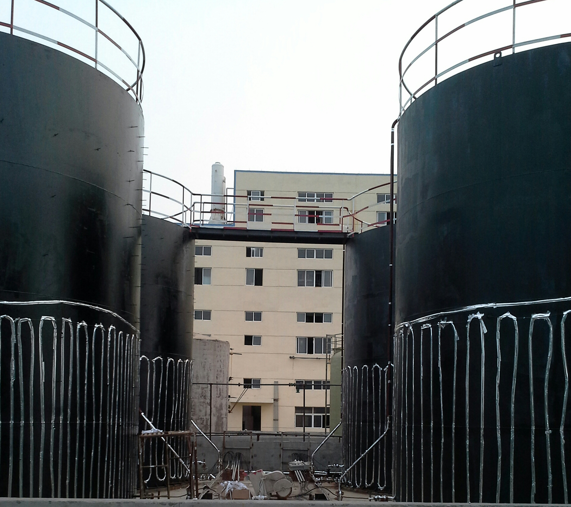 化工儲(chǔ)罐保溫之電伴熱帶應(yīng)用(圖2) 紛享20221215142539-75.png