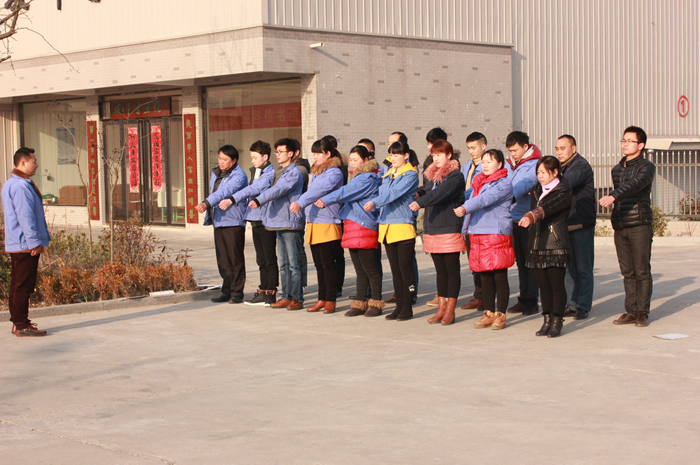 安邦集團員工晨操軍訓活動(圖2) 安邦集團員工晨操軍訓活動(圖2)