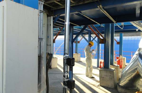 電伴熱帶為企業管道設備保溫防凍省電75%(圖1)